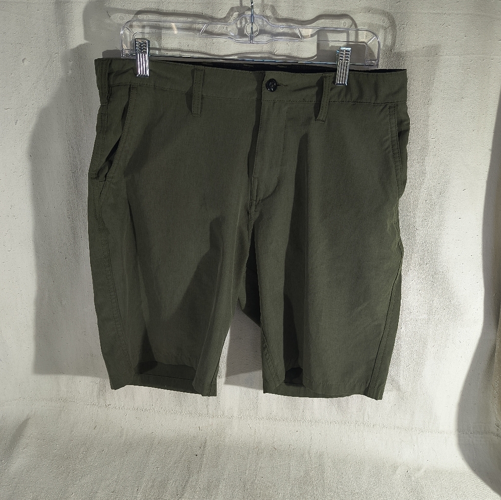 Men's Size 32" Flat Front Olive Green Trunks Shorts